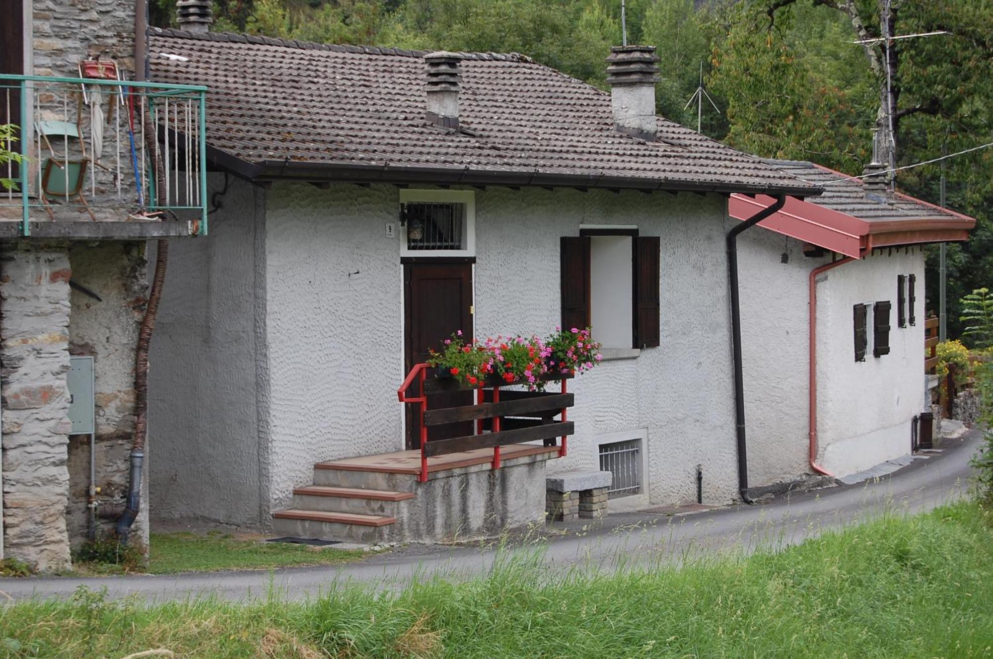 Casa Valentino Villa Corteno Golgi Bagian luar foto
